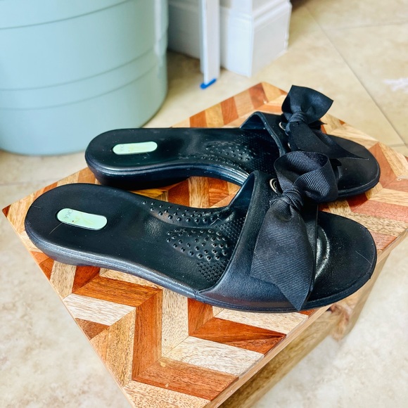 Oka b Okabashi Madison Slides Grosgrain Bow - Picture 2 of 5